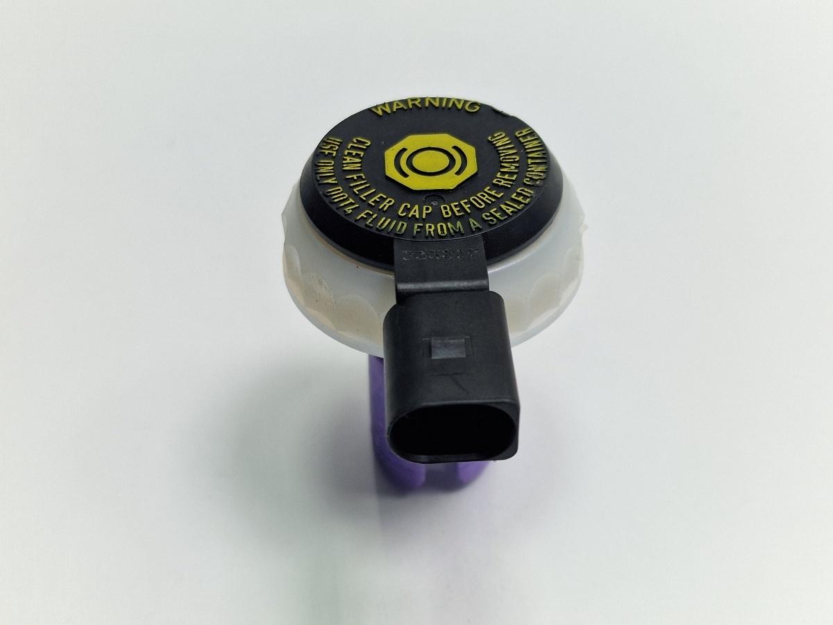 Capac vas lichid frana AUDI A6 IV Avant 4G5, C7, 4GD 2011 - 2018 2.0 TDI CSUD, DDCB 8K0611357