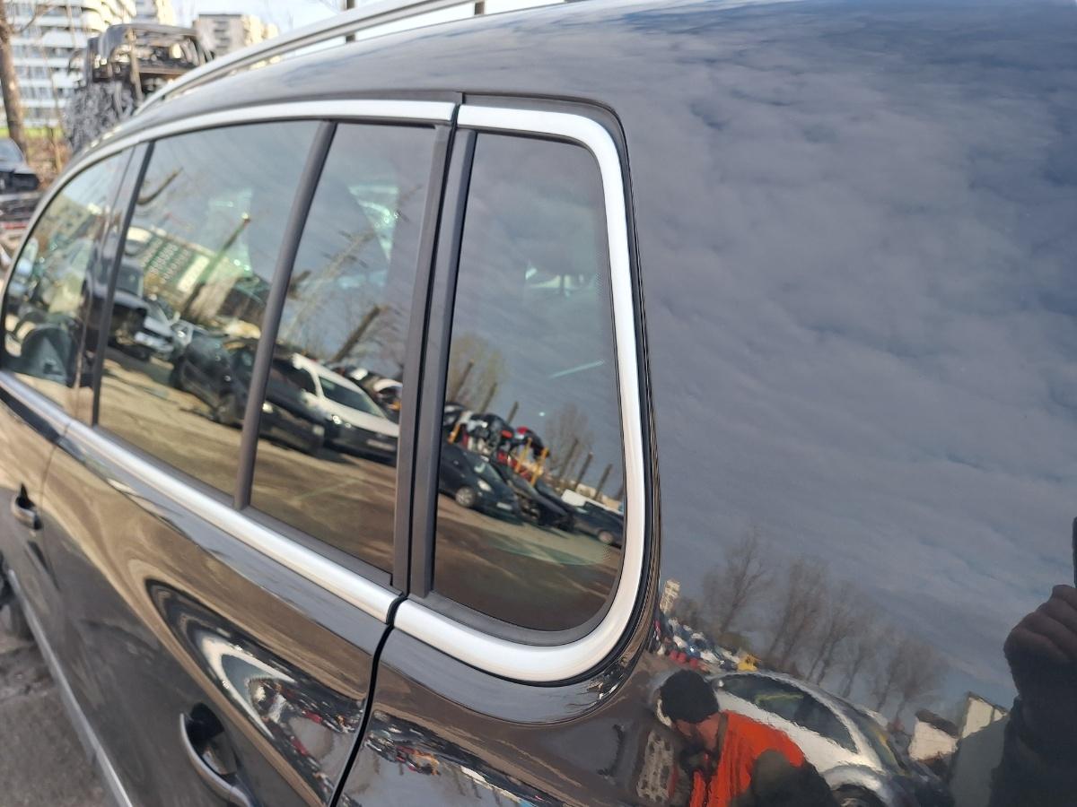 Geam lateral spate stanga VOLKSWAGEN TIGUAN 5N_ Facelift 2011- 2015 2.0 CFFB