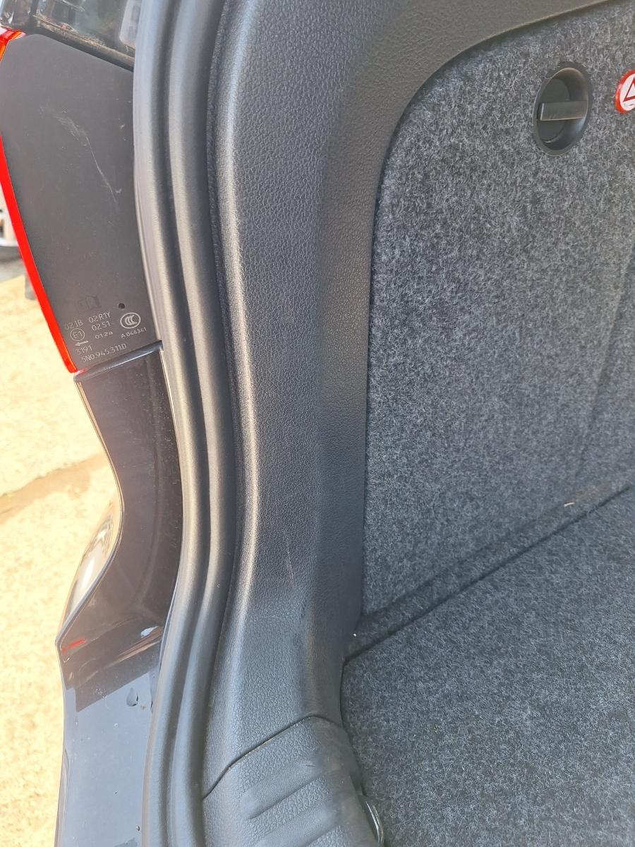Panou capitonaj lateral portbagaj stanga VOLKSWAGEN TIGUAN 5N_ Facelift 2011- 2015 2.0 CFFB