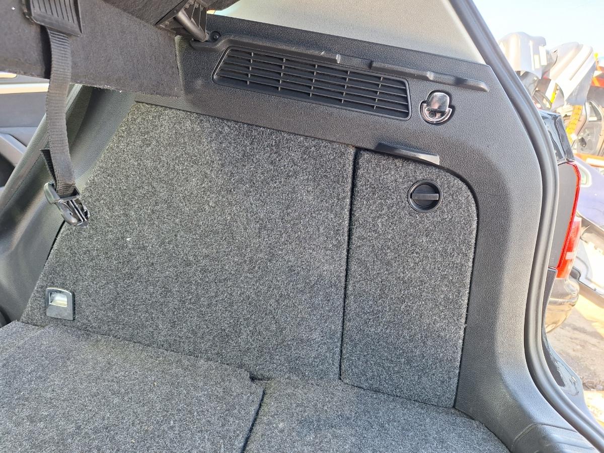 Panou capitonaj lateral portbagaj dreapta VOLKSWAGEN TIGUAN 5N_ Facelift 2011- 2015 2.0 CFFB