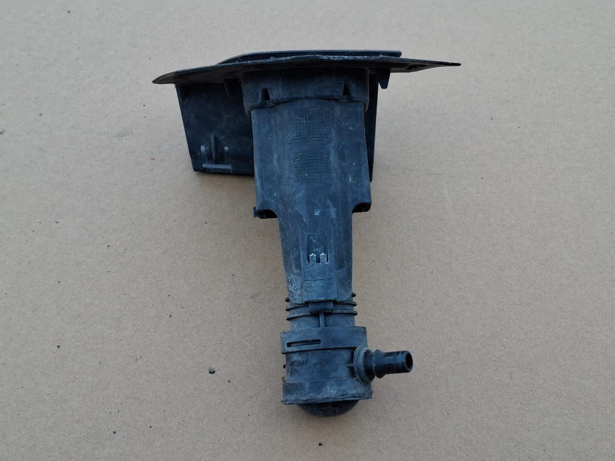 Suport duza spalator far dreapta VOLKSWAGEN TIGUAN 5N_ Facelift 2011- 2015 2.0 CFFB 5N0807942C