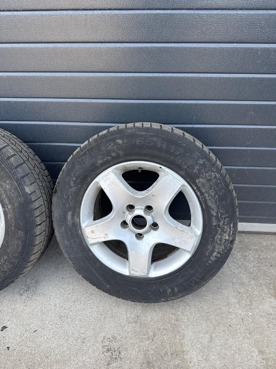 Jante din aliaj cu anvelope R17 5X120 VOLKSWAGEN TOUAREG / T5 2002 - 2013 7,5 J x17 H2 , ET53 7L6601025E