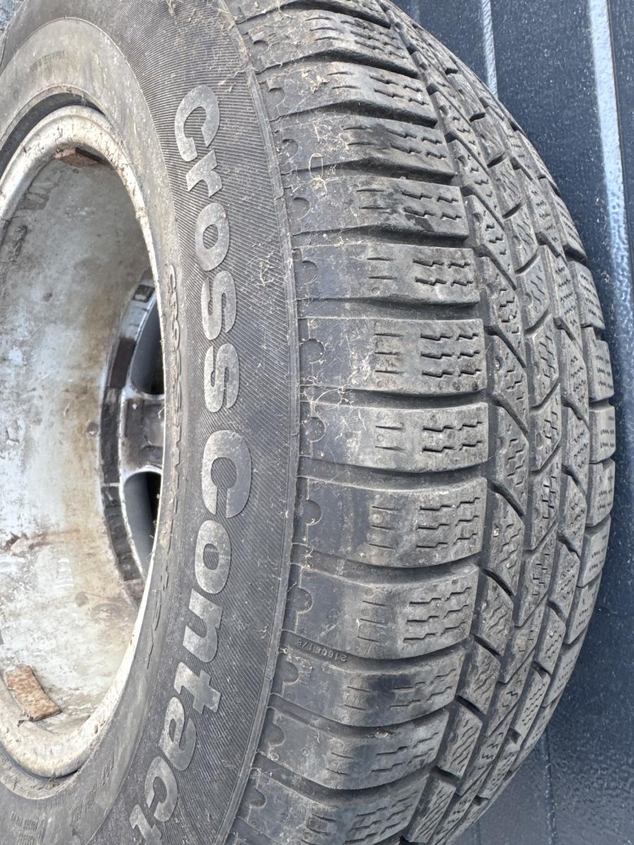 Jante din aliaj cu anvelope R17 5X120 VOLKSWAGEN TOUAREG / T5 2002 - 2013 7,5 J x17 H2 , ET53 7L6601025E