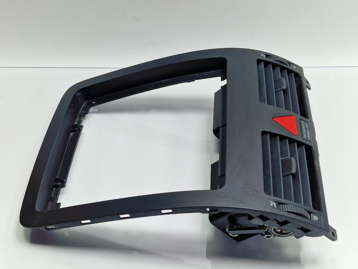 Grila ventilatie bord centrala VOLKSWAGEN TOURAN 1T1, 1T2 2003 - 2010 1.9 TDI BKC, BLS, BXE 1T1819728B