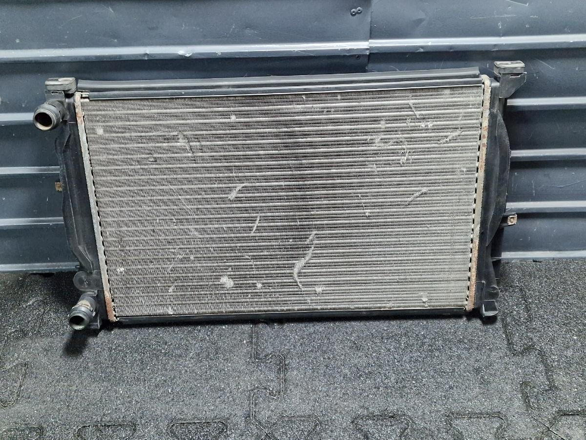 Radiator lichid de racire AUDI A4 Avant 8D5, B5 1994 - 2001 1.6 1.6 1.6 ALZ 8D0121251BA