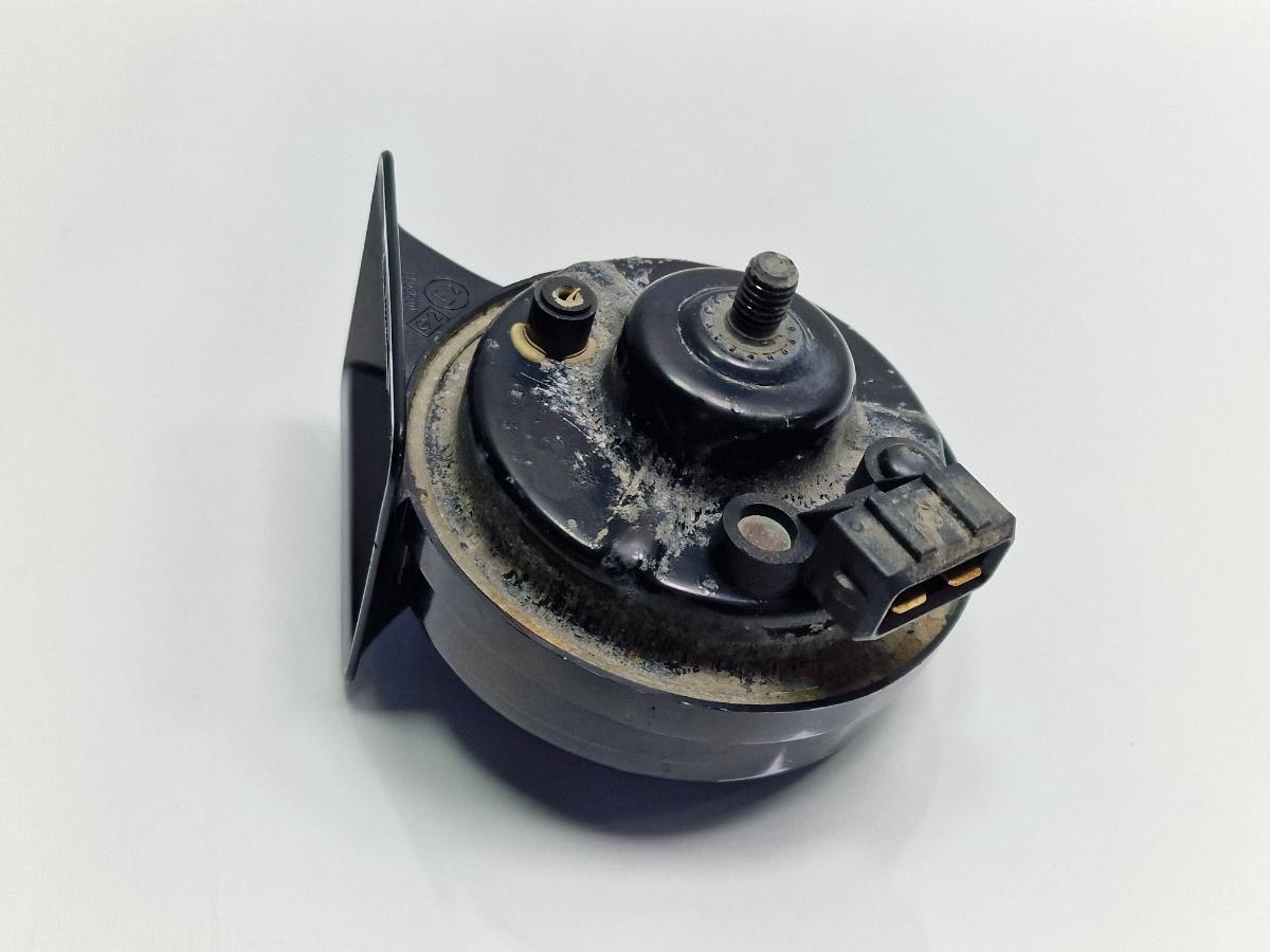 Claxon joase AUDI A4 Avant 8D5, B5 1994 - 2001 1.6 1.6 1.6 ALZ 4B3951221A
