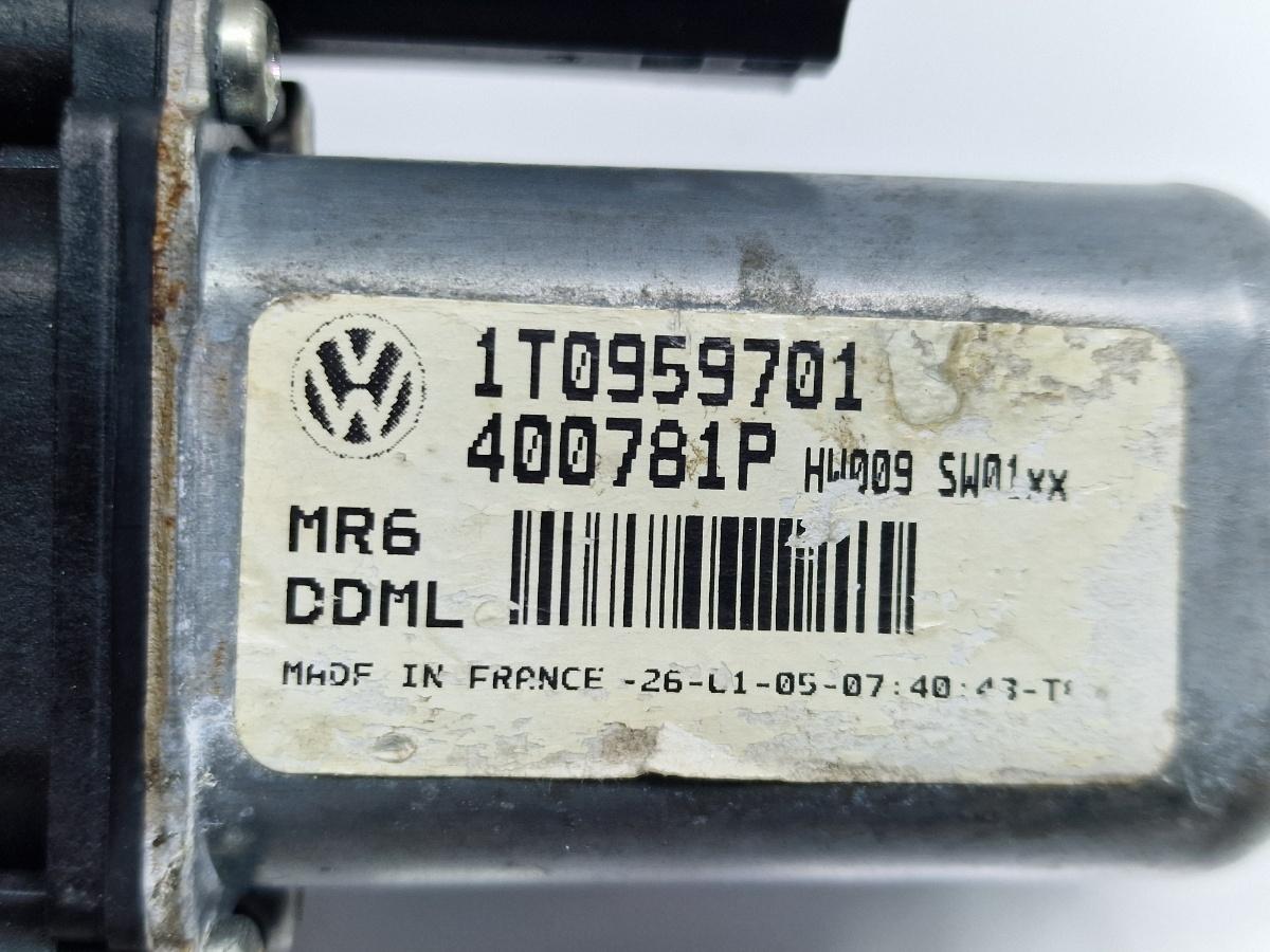 Motoras macara stanga fata VOLKSWAGEN TOURAN 1T1, 1T2 2003 - 2010 1.9 TDI BKC, BLS, BXE 1T0959701