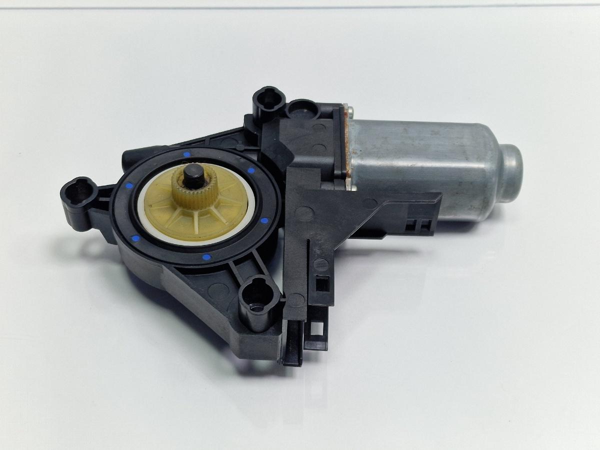 Motoras macara stanga fata VOLKSWAGEN TOURAN 1T1, 1T2 2003 - 2010 1.9 TDI BKC, BLS, BXE 1T0959701