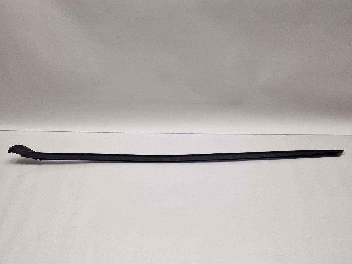 Cheder parbriz dreapta VOLKSWAGEN TOURAN 1T1, 1T2 2003 - 2010 1.9 TDI BKC, BLS, BXE 1T0854328B