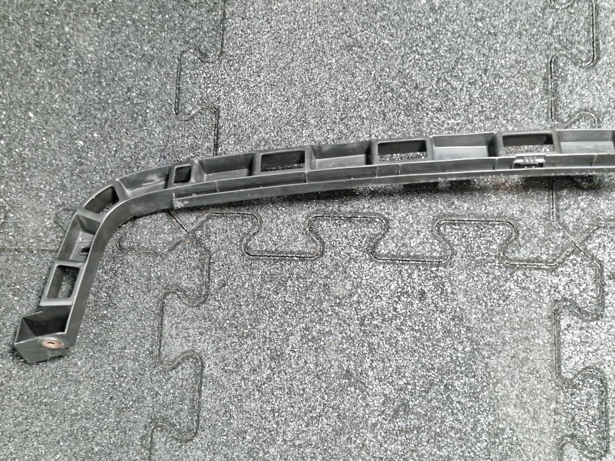 Suport bara spate VOLKSWAGEN TOURAN 1T1, 1T2 2003 - 2010 1.9 TDI BKC, BLS, BXE 1T0807863