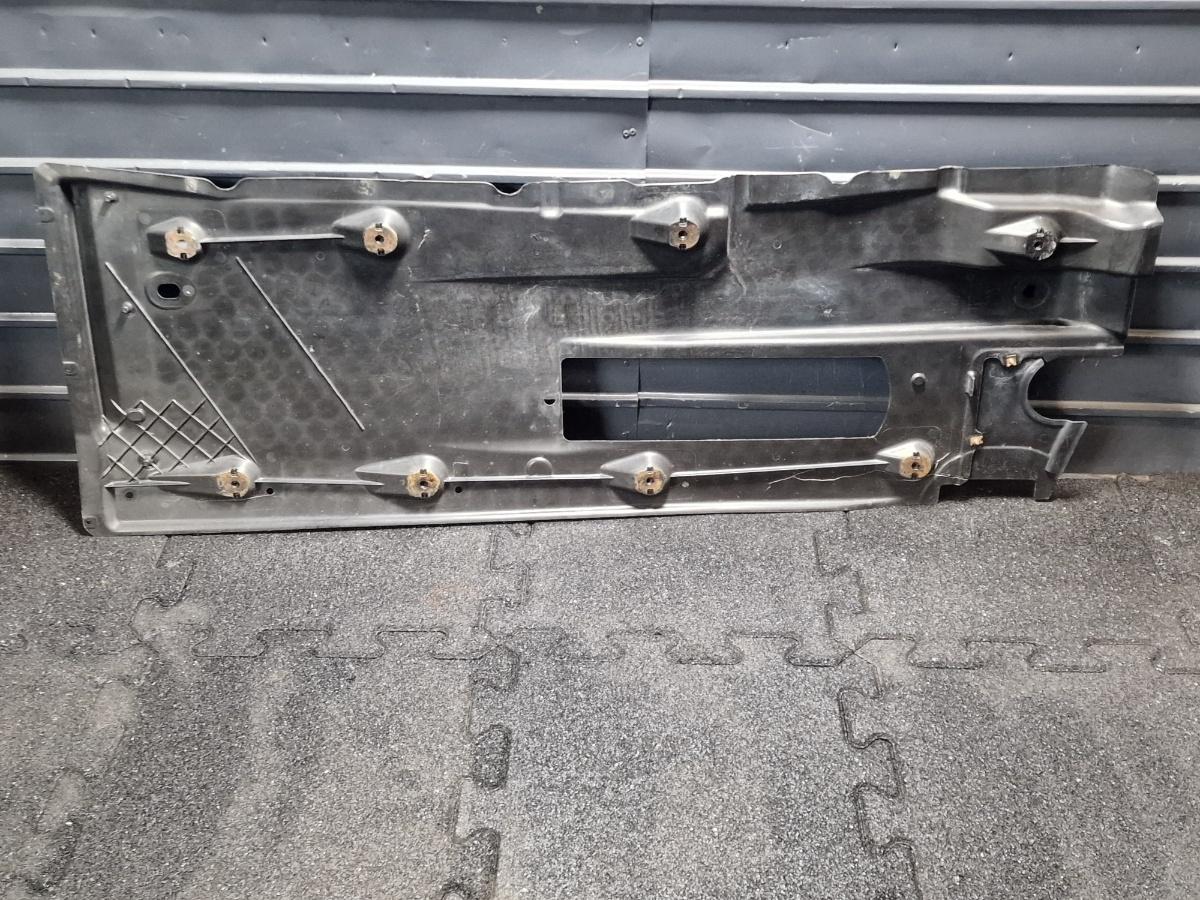 Scut caroserie dreapta VOLKSWAGEN TOURAN 1T1, 1T2 2003 - 2010 1.9 TDI BKC, BLS, BXE 1K0825212L