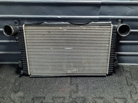 Radiator intercooler VOLKSWAGEN TOURAN 1T1, 1T2 2003 - 2010 1.9 TDI BKC, BLS, BXE 1K0145803E