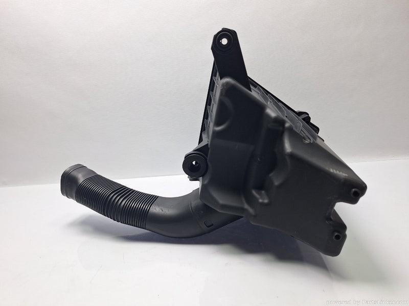 Carcasa filtru de aer SKODA FABIA Combi 6Y5 2000 - 2007 SDI ASY, SEAT IBIZA IV 6L1 2002 - 2009 1.9 SDI ASY VAG 6Q0129601AE