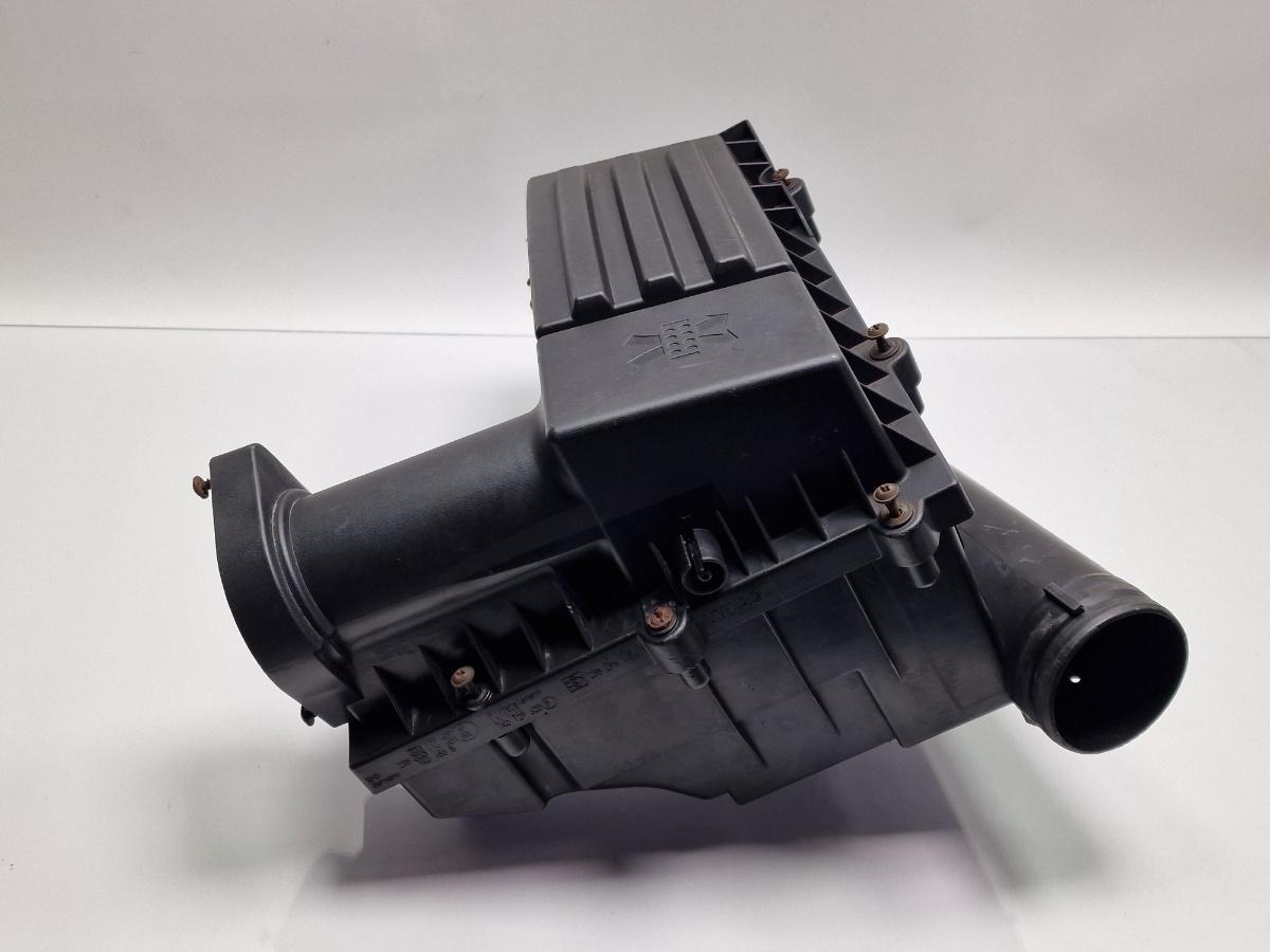 Carcasa filtru de aer VOLKSWAGEN TOURAN 1T1, 1T2 2003 - 2010 1.9 TDI BKC, BLS, BXE 3C0129607AF