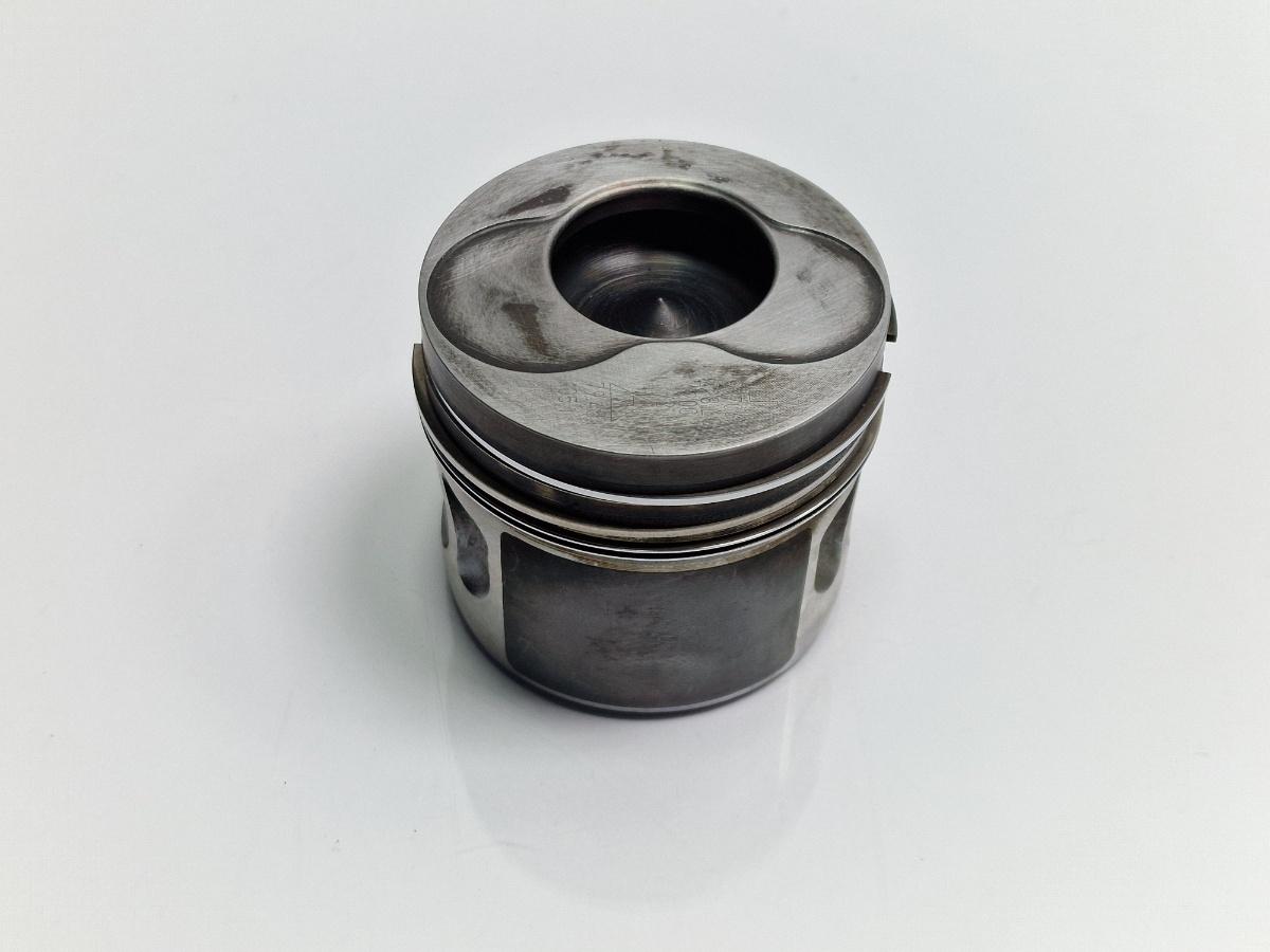Piston cilindru 1/2 SEAT LEON II 1P1 2005 - 2013 1.9 TDI BKC, BLS, BXE 038107065LC