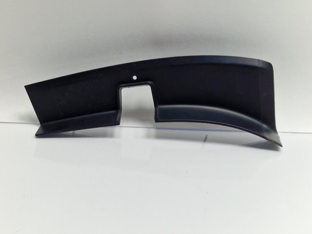 Ornament stop stanga SKODA OCTAVIA Combi 5E5 2012 -> 2.0 TDI CKFC, CRMB, CYKA 5E9945311