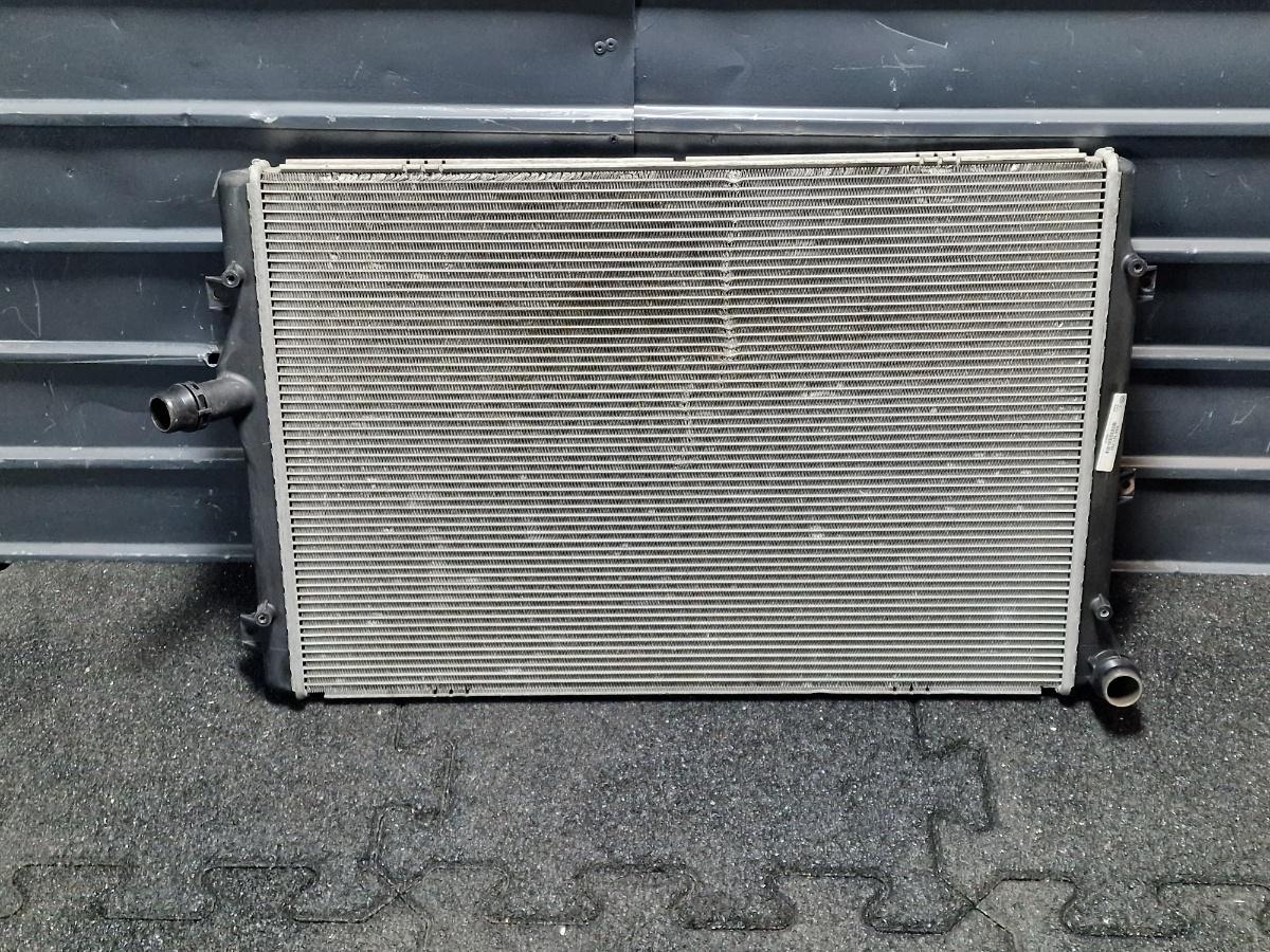 Radiator apa VOLKSWAGEN PASSAT Variant 3C5 2005 - 2011 1.6 TDI CAYC 3AA121253