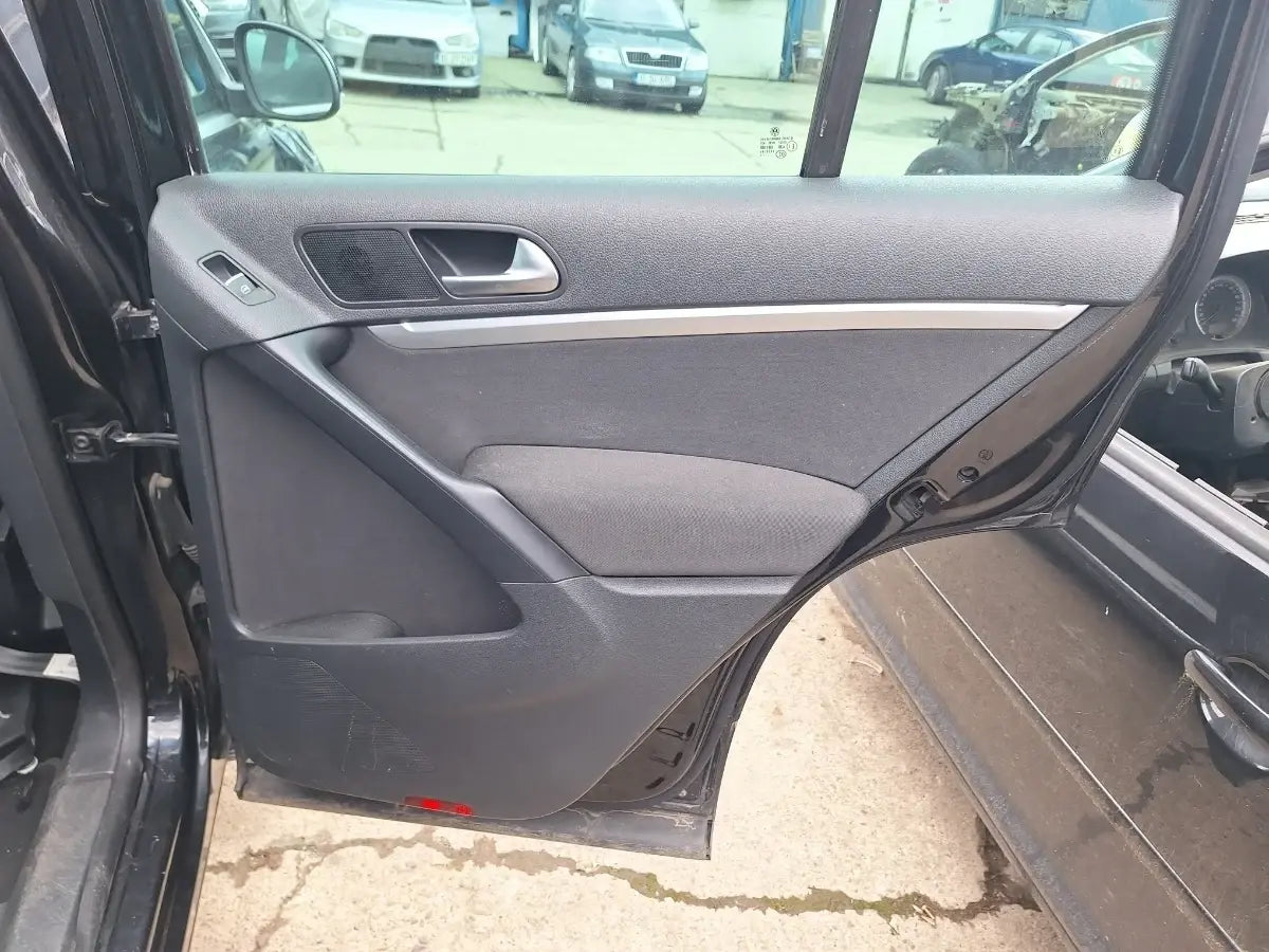 Tapiterie panou portiera spate dreapta VOLKSWAGEN TIGUAN 5N_ 2010 - 2015