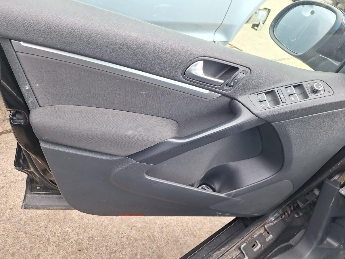 Tapiterie panou portiera fata stanga VOLKSWAGEN TIGUAN 5N_ 2010 - 2015