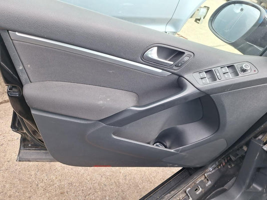 Tapiterie panou portiera fata stanga VOLKSWAGEN TIGUAN 5N_ 2010 - 2015
