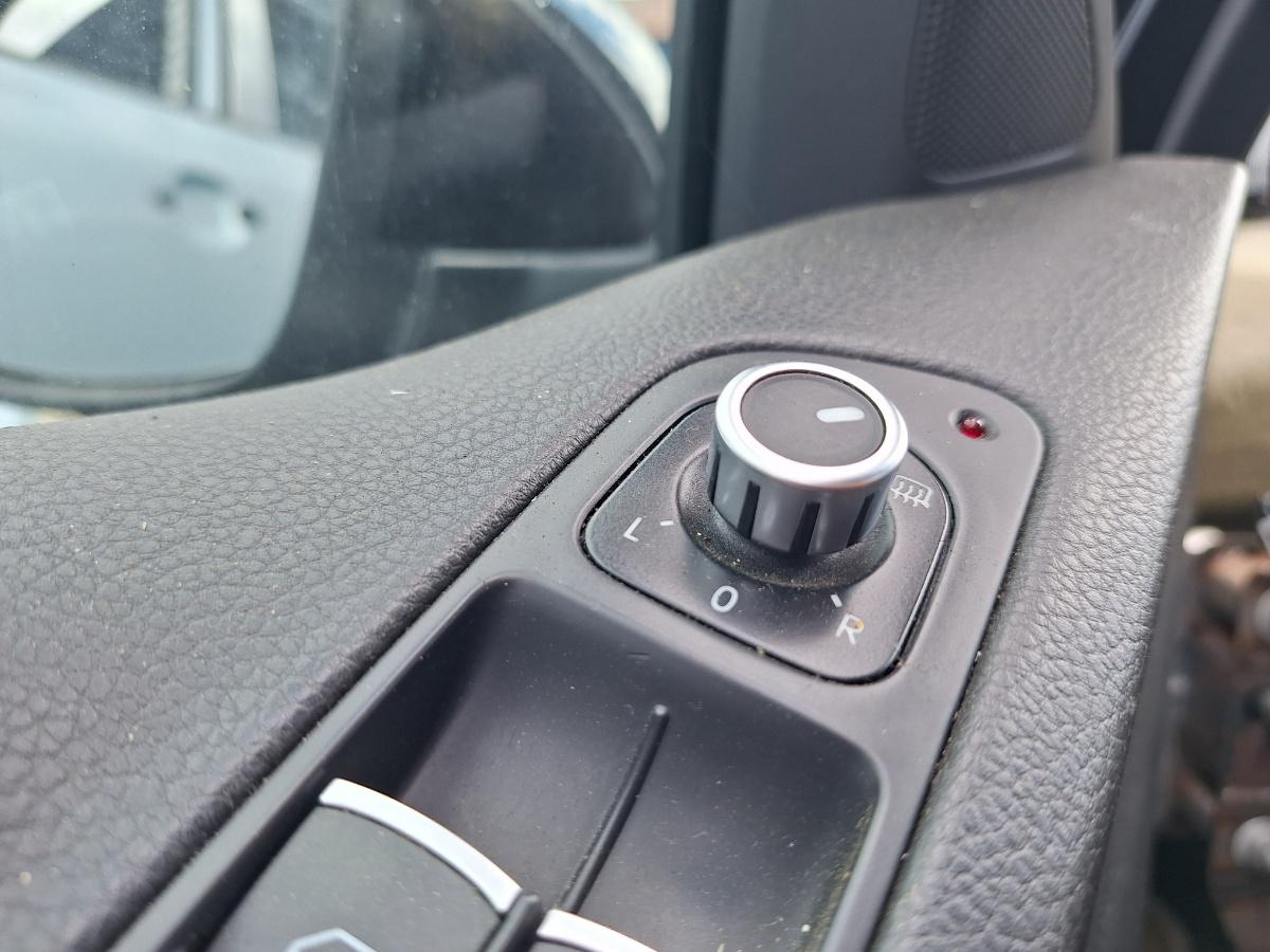Buton reglaj oglinda laterala VOLKSWAGEN TIGUAN 5N_ 2007 -> 2.0 TDI CBAB, CFFB