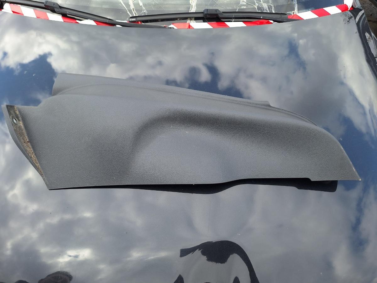Ornament inferior lateral bancheta spate dreapta VOLKSWAGEN TIGUAN 5N_ 2007 -> 2.0 TDI CBAB, CFFB 5N0867766