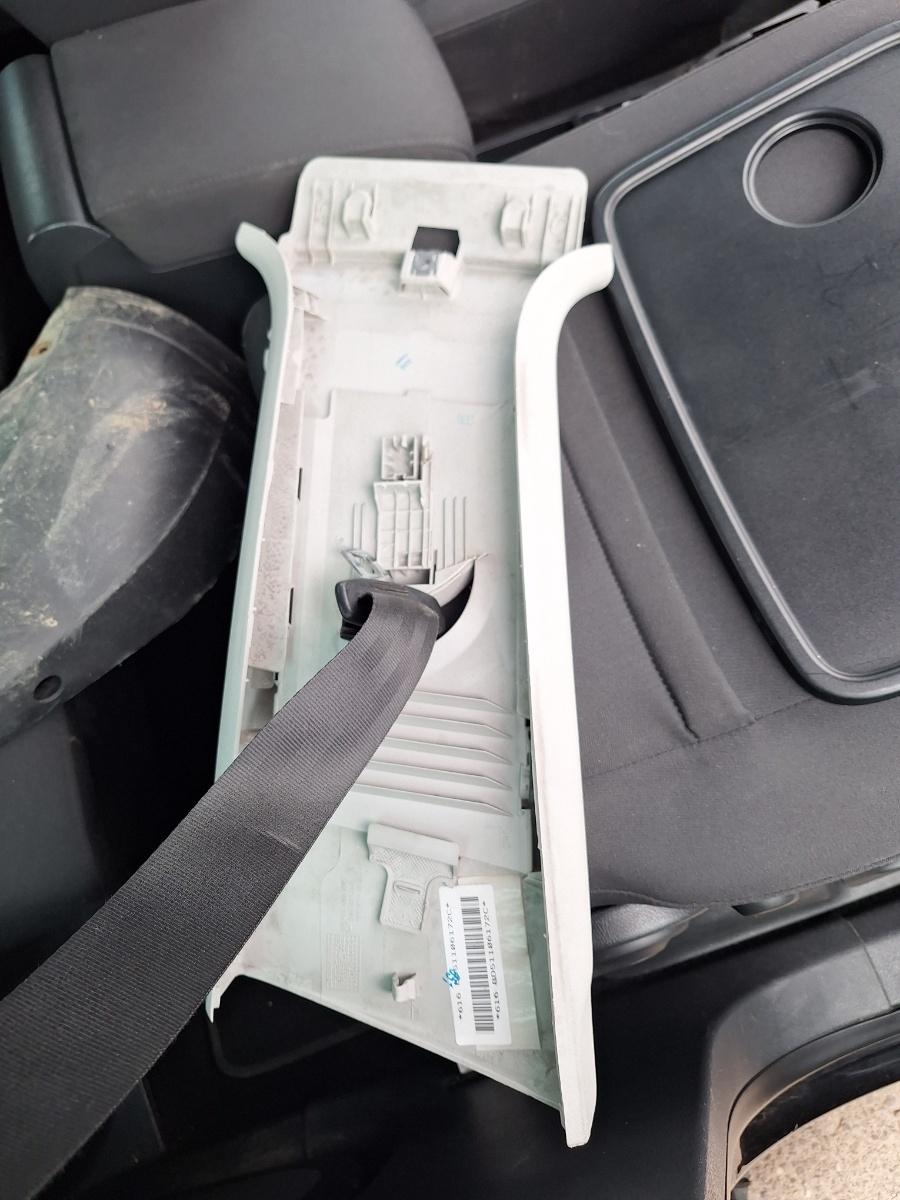 Ornament stalp (B) (superior) dreapta VOLKSWAGEN TIGUAN 5N_ 2007 -> 2.0 TDI CBAB, CFFB 5N0867244B