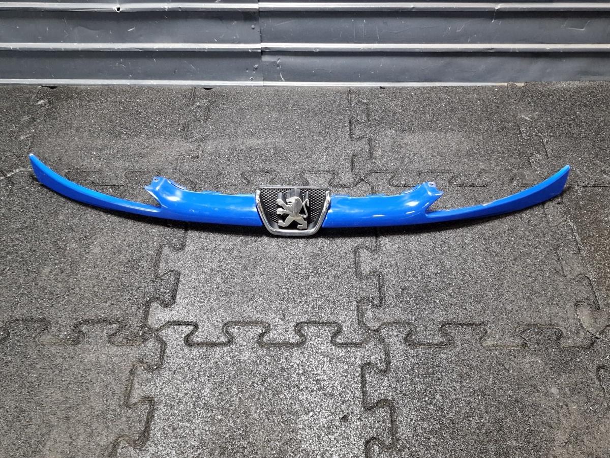 Masca bara cu emblema fata PEUGEOT 206 Hatchback 2A/C 1998 -> albastru 7804H4