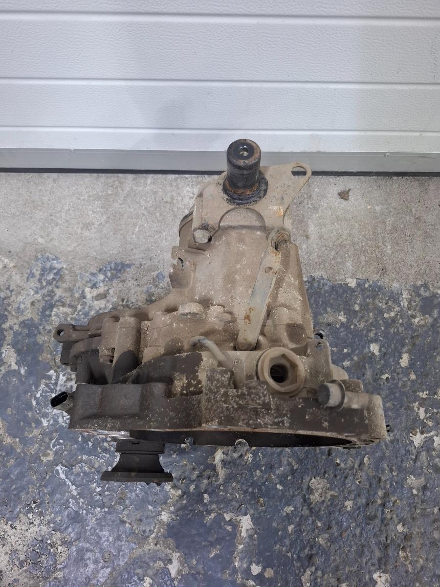 Cutie de viteze VOLKSWAGEN POLO 6N2 1999 - 2001 1.0 ALD, AUC 085300052P , ESY
