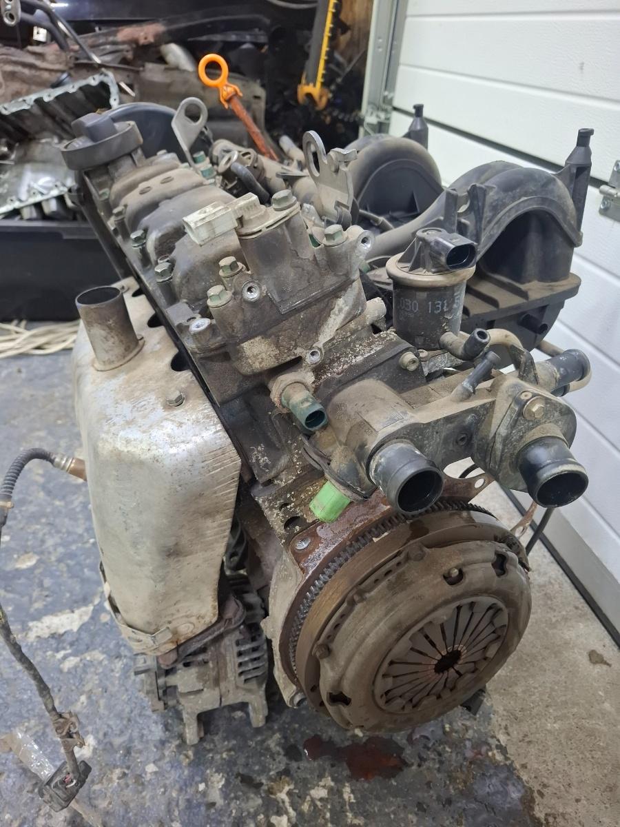 Motor 1.0 AUC VOLKSWAGEN POLO 6N2 1999 - 2001