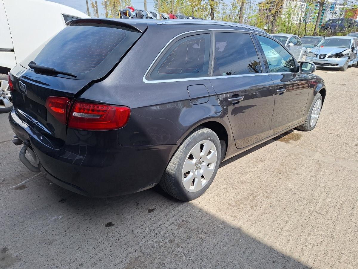 Dezmembrez AUDI A4 IV Avant 8K5, B8 2010 2.0 TDI CAGA 105KW|143HP