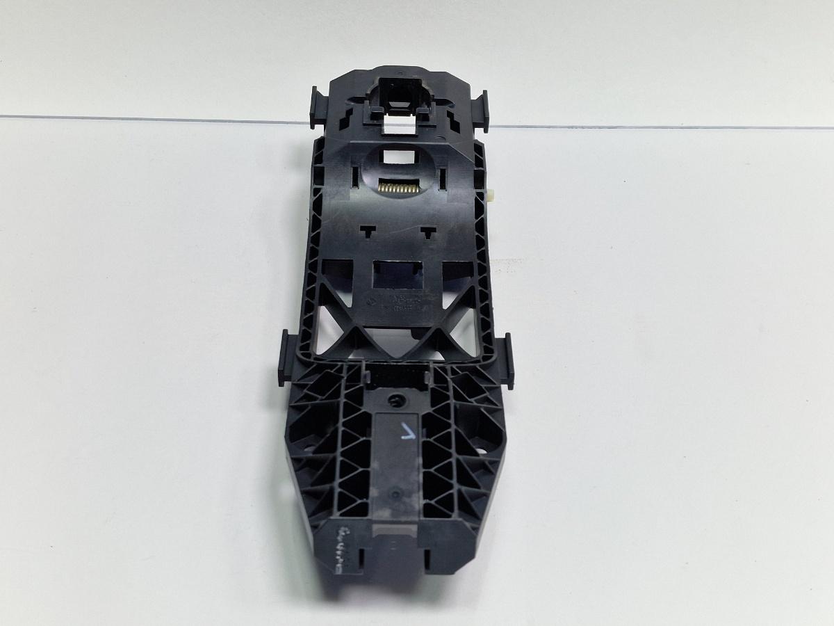 Suport maner exteriror usa VOLKSWAGEN JETTA IV 162, 163, AV3, AV2 2009 -> 1.2 TSI CBZB 5N0837885H