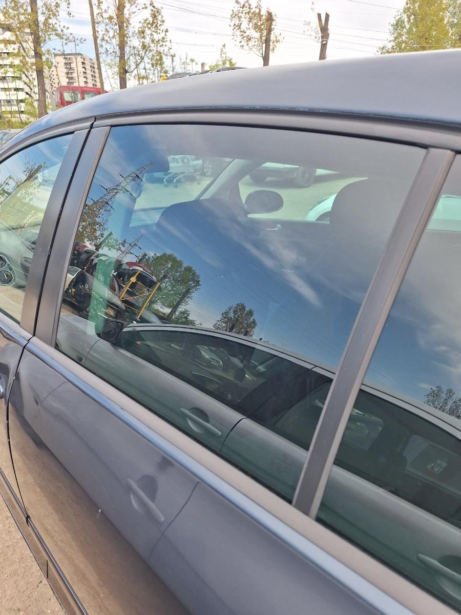 Geam portiera spate stanga VOLKSWAGEN GOLF PLUS 5M1, 521 2004 - 2013 2.0 TDI BMM privacy glass
