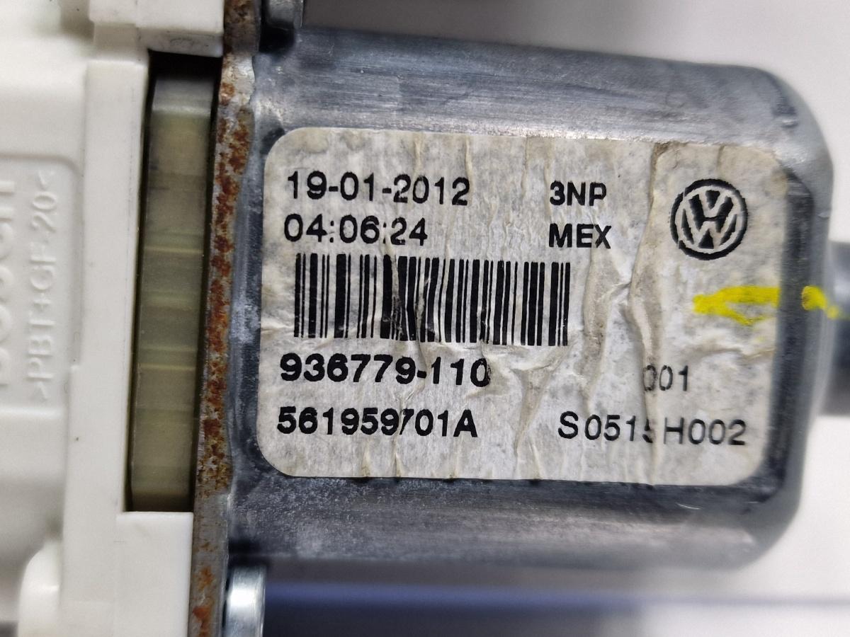 Motoras macara stanga fata VOLKSWAGEN JETTA IV 162, 163, AV3, AV2 2009 -> 1.2 TSI CBZB BOSCH 0 130 822 229 561959701A