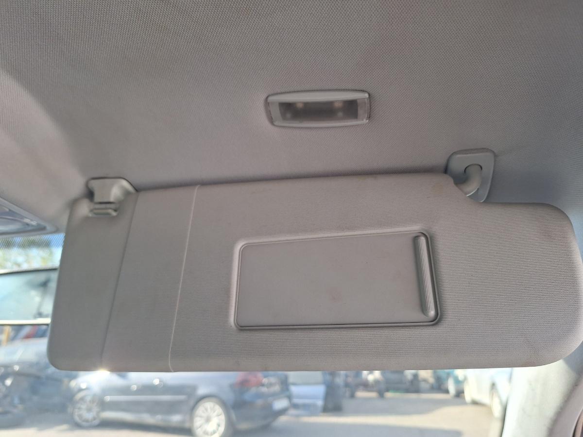 Parasolar dreapta VOLKSWAGEN GOLF PLUS 5M1, 521 2004 - 2013 2.0 TDI BMM