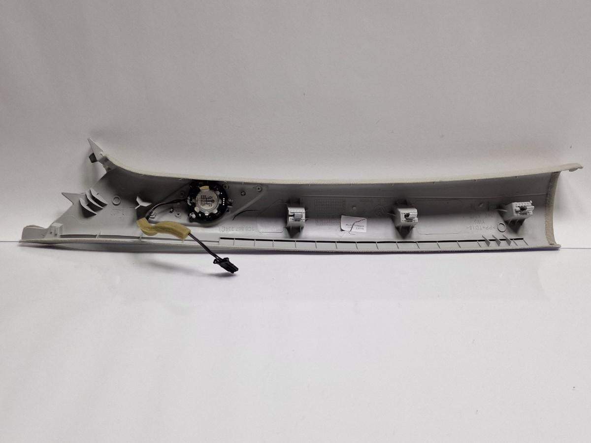 Ornament stalp parbriz dreapta fata VOLKSWAGEN JETTA IV 162, 163, AV3, AV2 2009 -> 1.2 TSI CBZB 5C6867234C