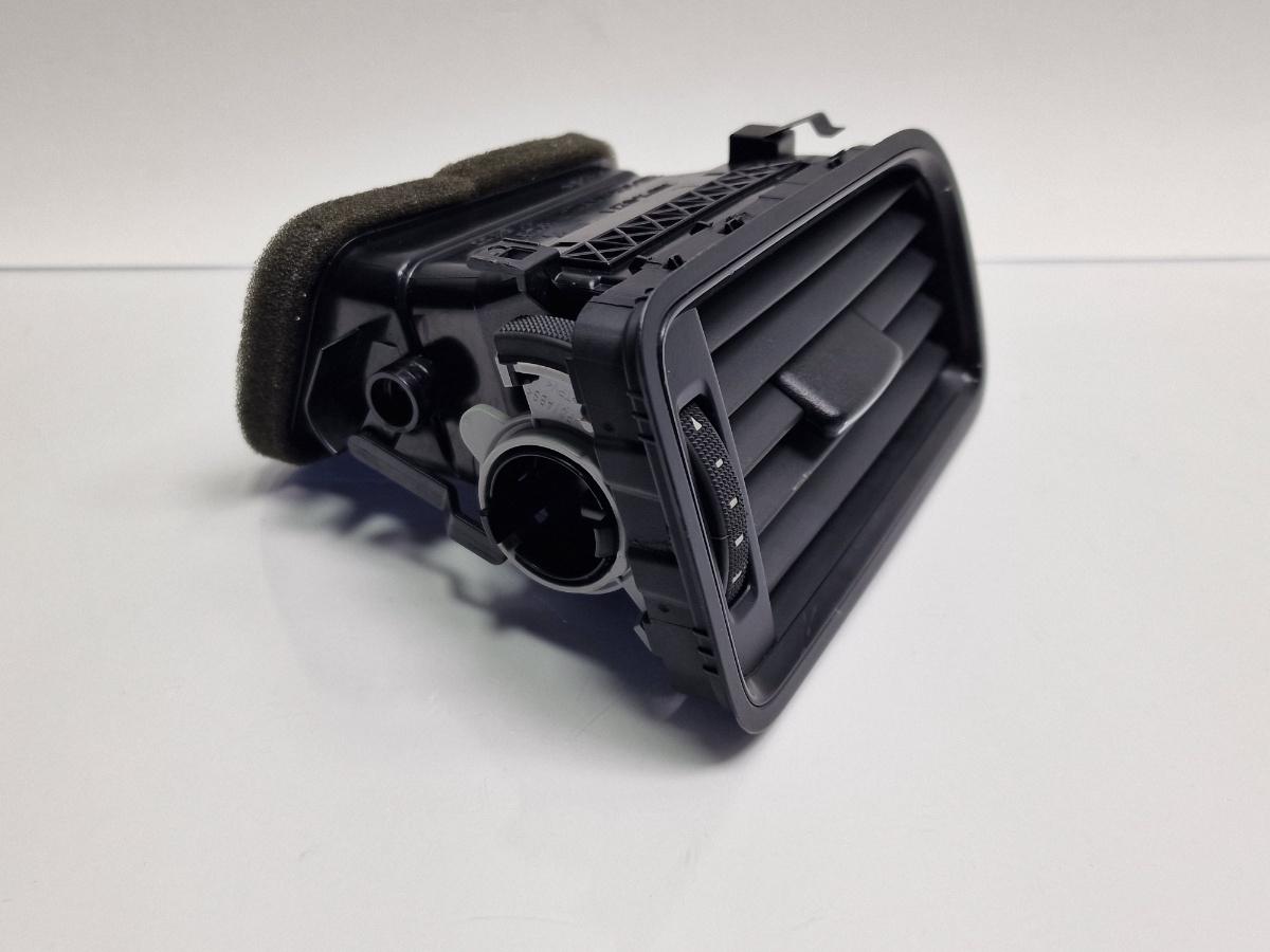 Grila ventilatie bord dreapta VOLKSWAGEN JETTA IV 162, 163, AV3, AV2 2009 -> 1.2 TSI CBZB 5C6819704