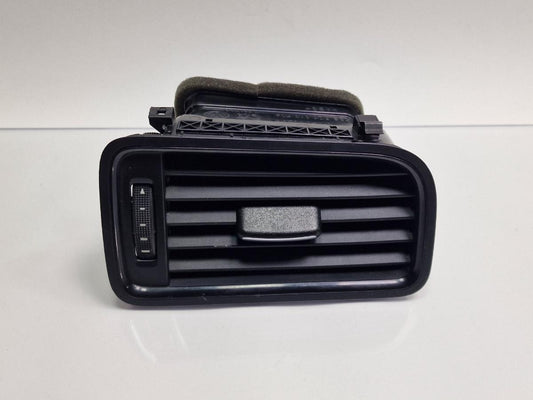 Grila ventilatie bord dreapta VOLKSWAGEN JETTA IV 162, 163, AV3, AV2 2009 -> 1.2 TSI CBZB 5C6819704
