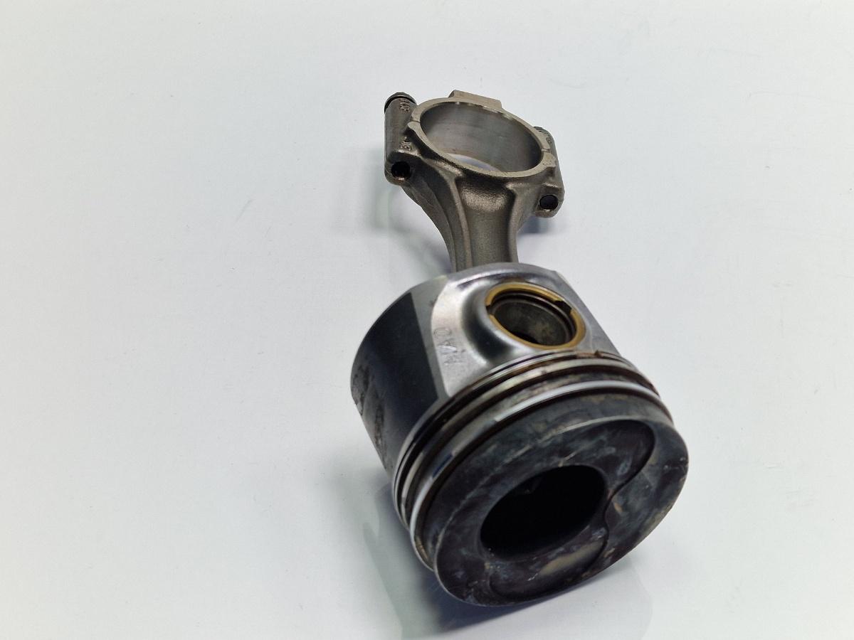 Piston cu biela SKODA FABIA Combi 6Y5 2000 - 2007 1.4 TDI BNV 045107065F