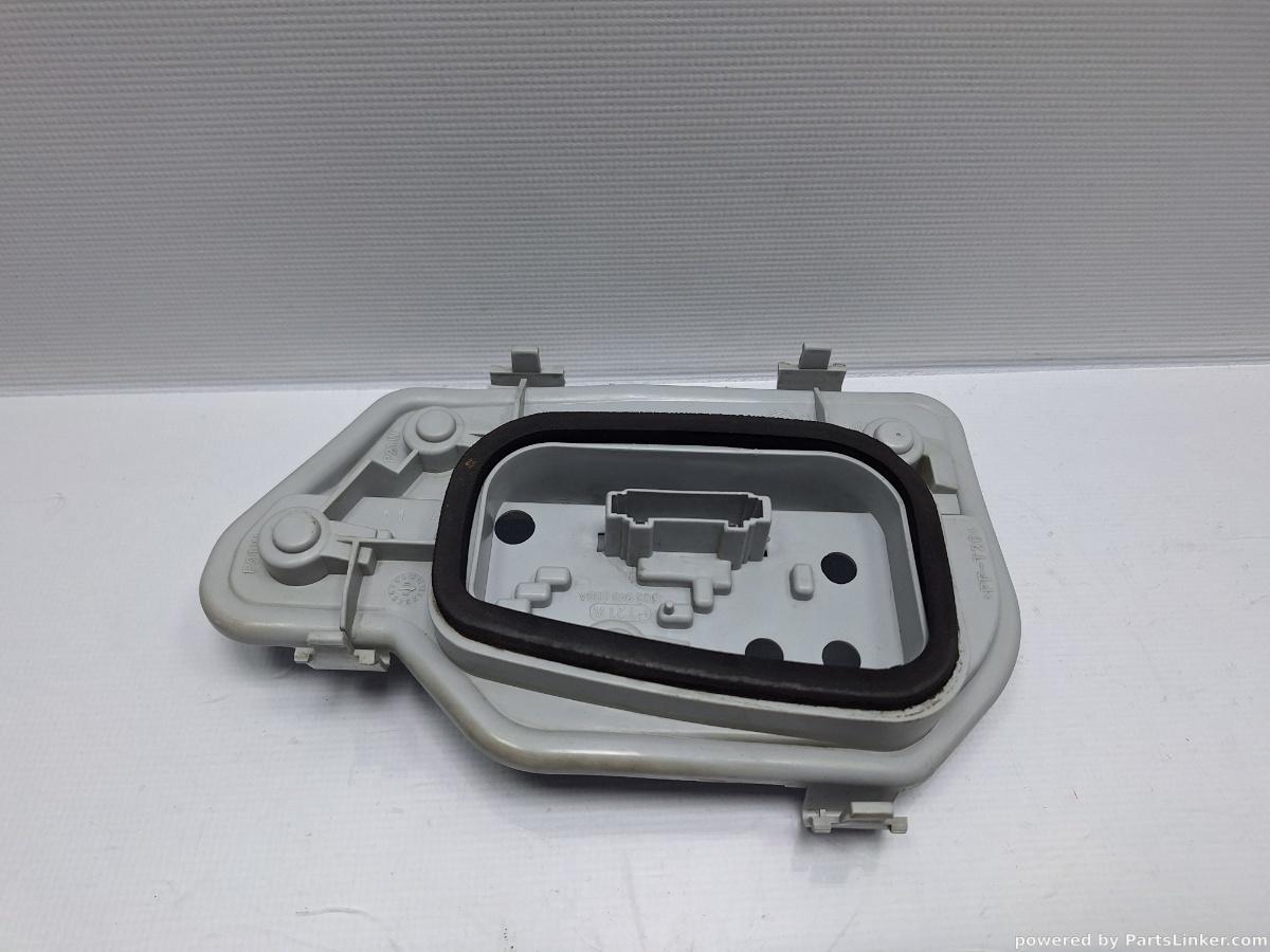 Lampa spate / Stop dreapta spate VOLKSWAGEN POLO 9N_ 2001 - 2012 16V AUA, BBY, BKY VAG 6Q6945258A