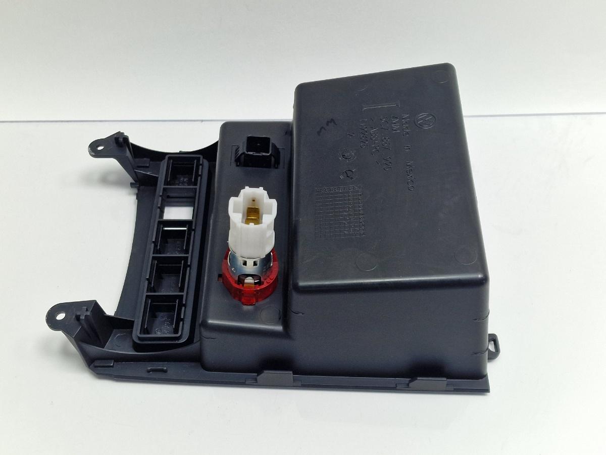 Spatiu depozitare consola centrala VOLKSWAGEN JETTA IV 162, 163, AV3, AV2 2009 -> 1.2 TSI CBZB 5C7857925
