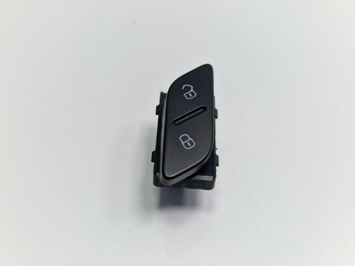 Buton inchidere centralizata VOLKSWAGEN JETTA IV 162, 163, AV3, AV2 2009 -> 1.2 TSI CBZB 5C6962125