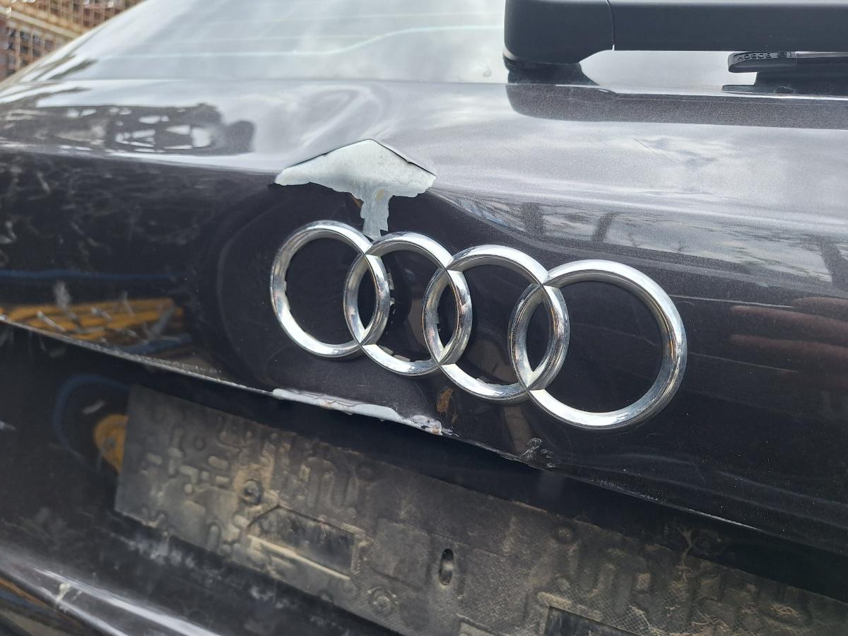 Sigla / Emblema AUDI A4 IV Avant 8K5, B8 2007 - 2015 2.0 TDI CAGA, CJCA, CMEA, CMFA