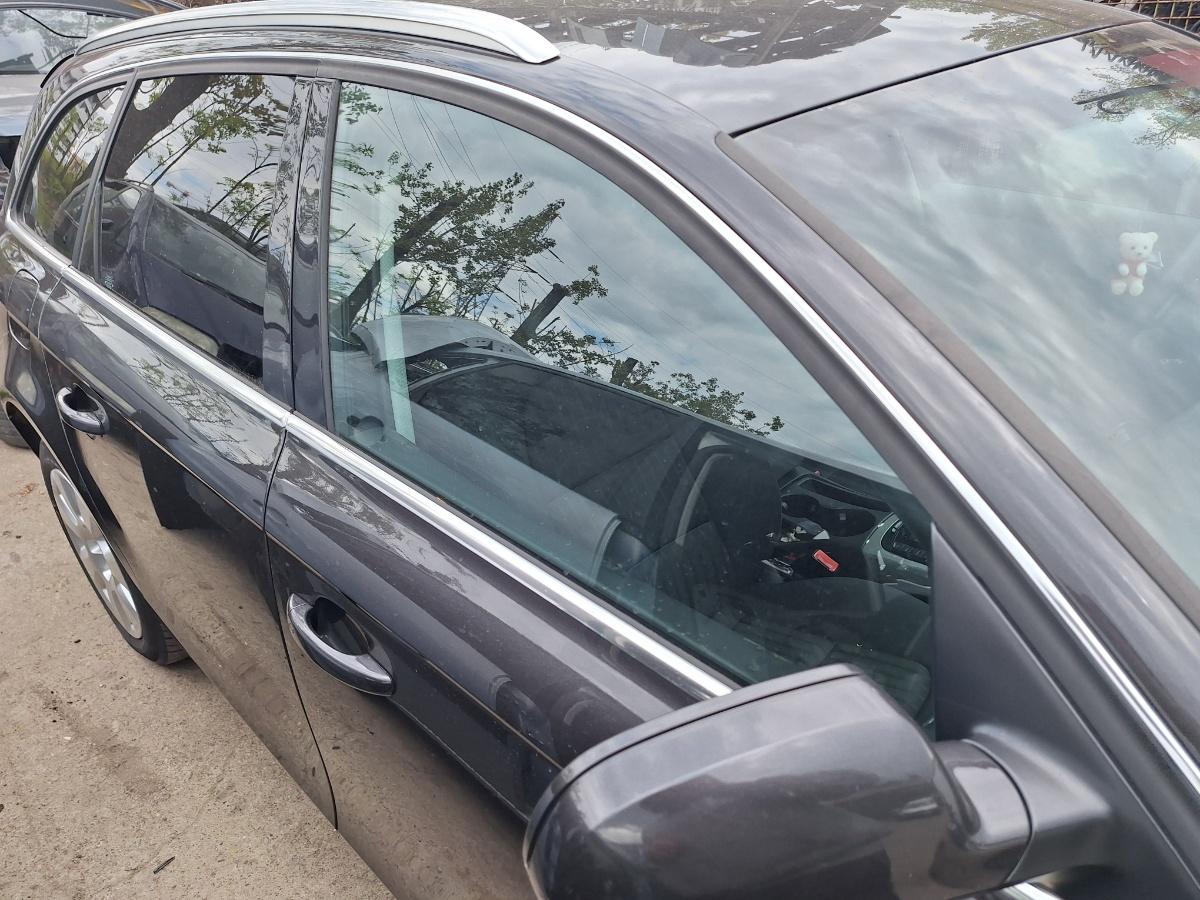 Geam portiera fata dreapta AUDI A4 IV Avant 8K5, B8 2007 - 2015