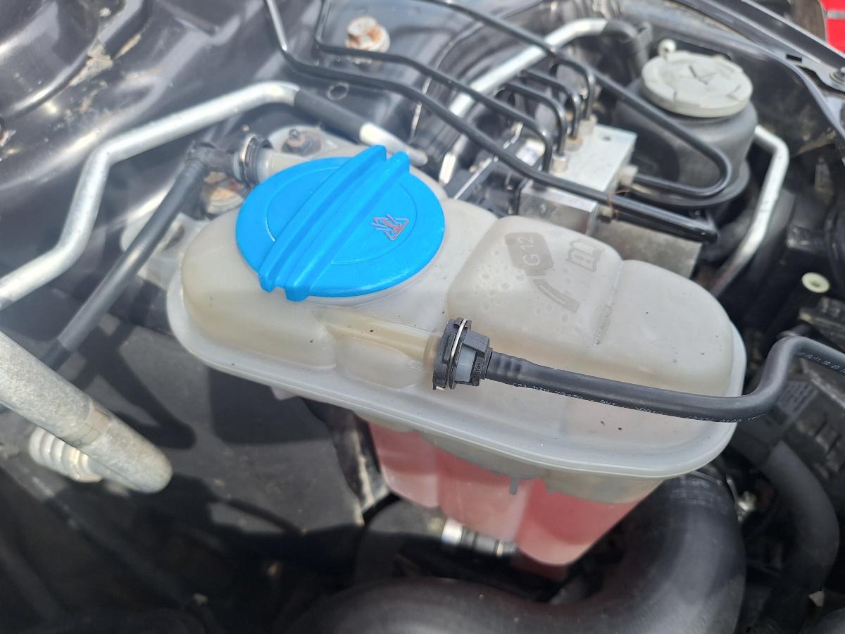 Vas rezervor de expansiune lichid de răcire AUDI A4 IV Avant 8K5, B8 2010 2.0 TDI CAGA 105KW|143HP 2010