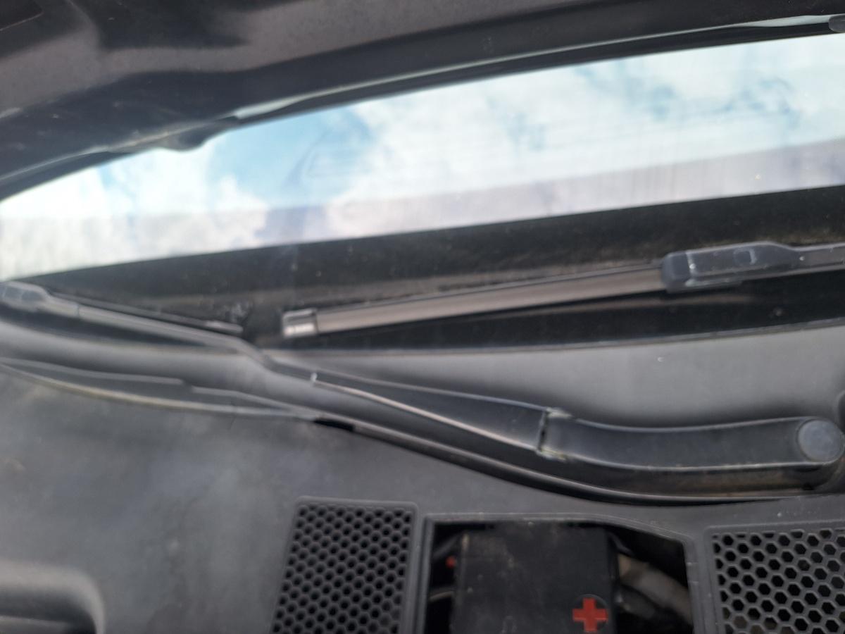 Brat stergator parbriz dreapta AUDI A4 IV Avant 8K5, B8 2007 - 2015 2.0 TDI CAGA, CJCA, CMEA, CMFA