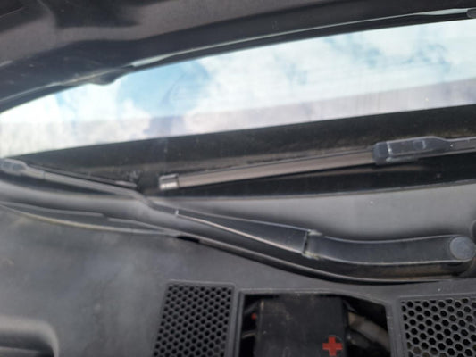 Brat stergator parbriz dreapta AUDI A4 IV Avant 8K5, B8 2007 - 2015 2.0 TDI CAGA, CJCA, CMEA, CMFA