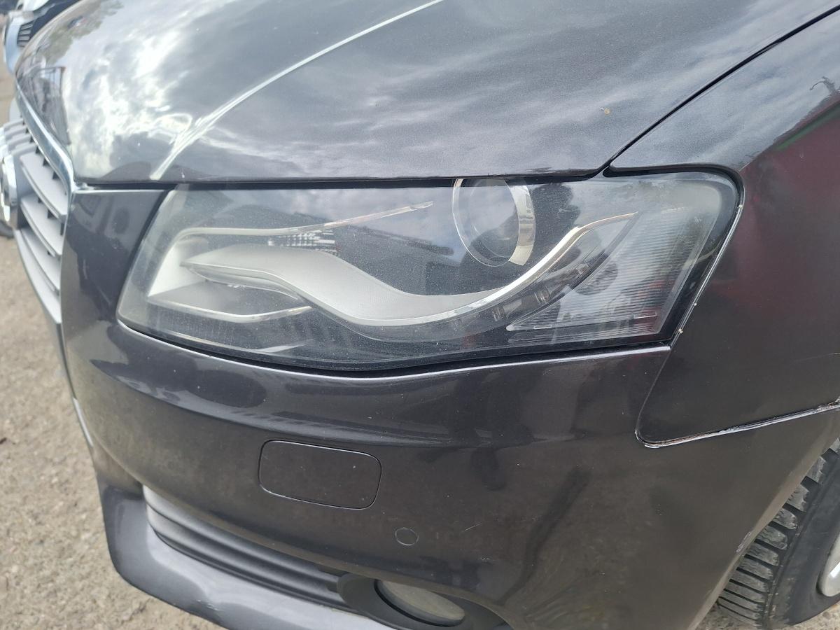 Far stanga cu xenon LED si lupa AUDI A4 IV Avant 8K5, B8 2007 - 2011