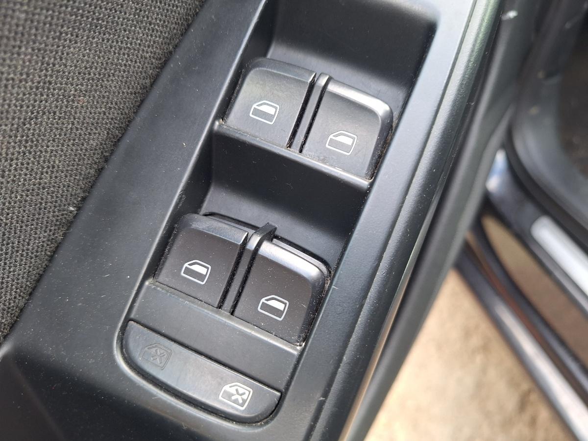 Butoane geamuri electrice AUDI A4 IV Avant 8K5, B8 2007 - 2015 2.0 TDI CAGA, CJCA, CMEA, CMFA