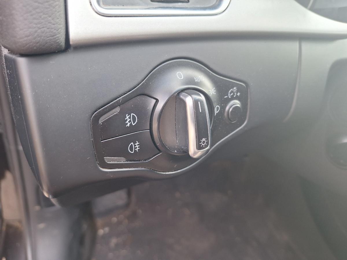 Bloc lumini AUDI A4 IV Avant 8K5, B8 2007 - 2015 2.0 TDI CAGA, CJCA, CMEA, CMFA